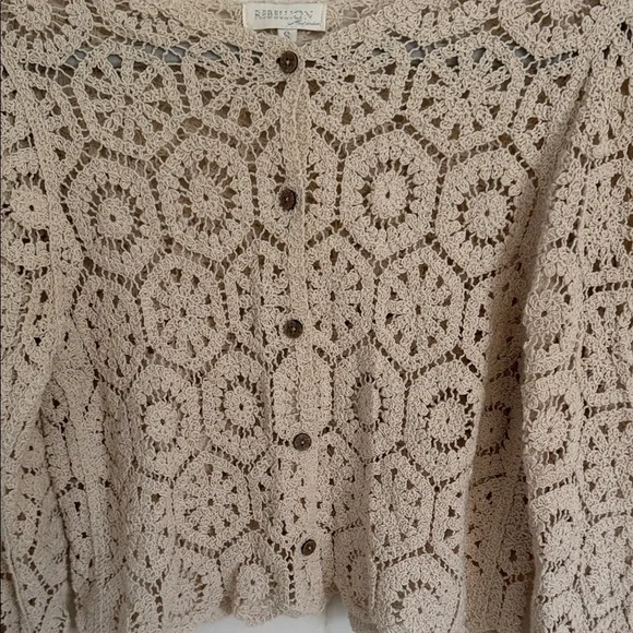 Rebellion Cropped Cream Crochet Cardigan - Picture 2 of 6